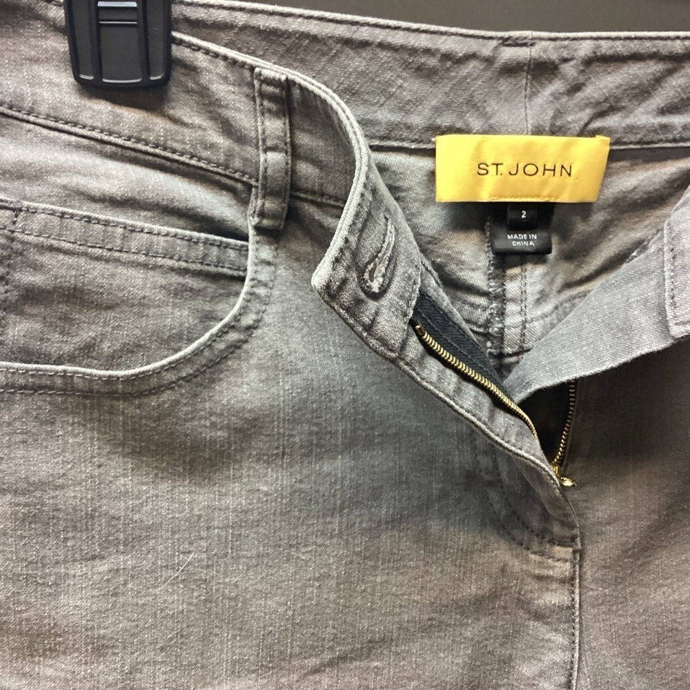 St. John Women's Straight Leg Gray Jeans - Picture 2 of 8